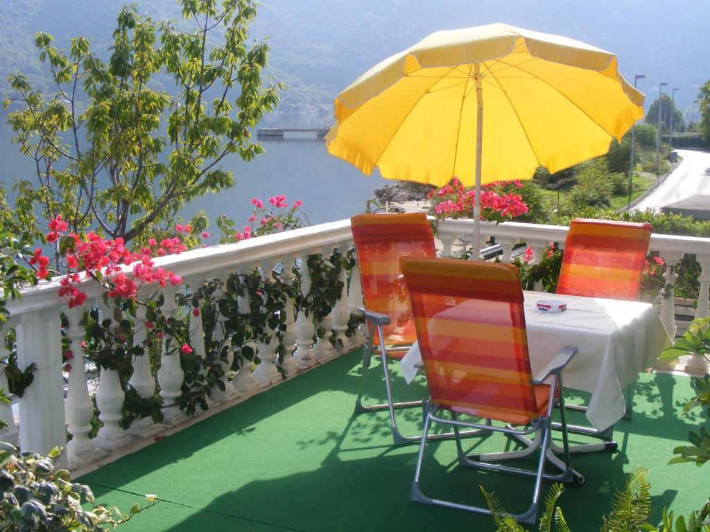 Apartments Biga Donji Morinj Rom bilde